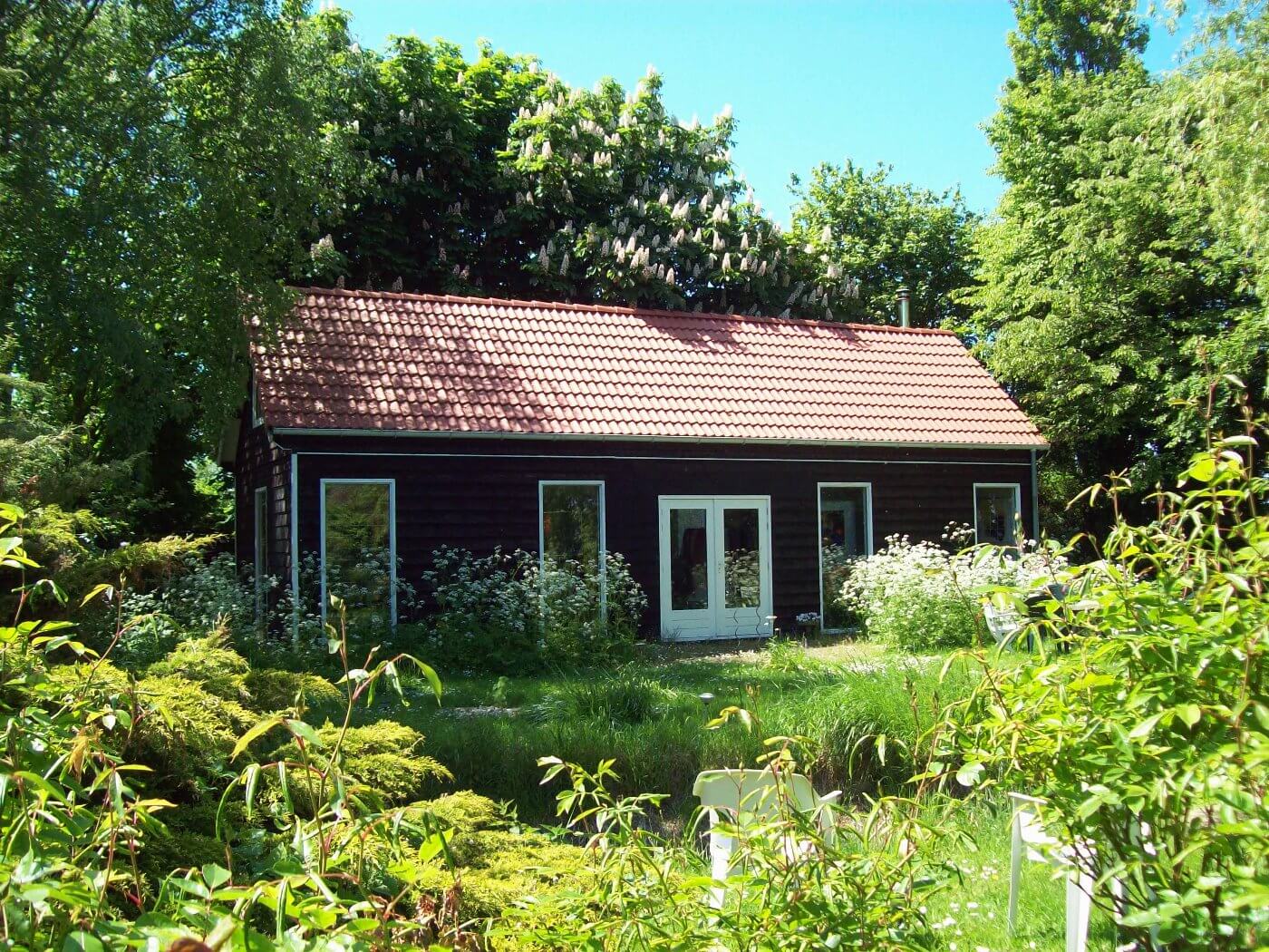 Prefab atelier in tuin